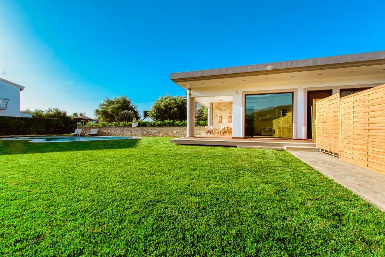 Chania Oasis With Heated Pool Chrissi Akti Chania Exterior foto
