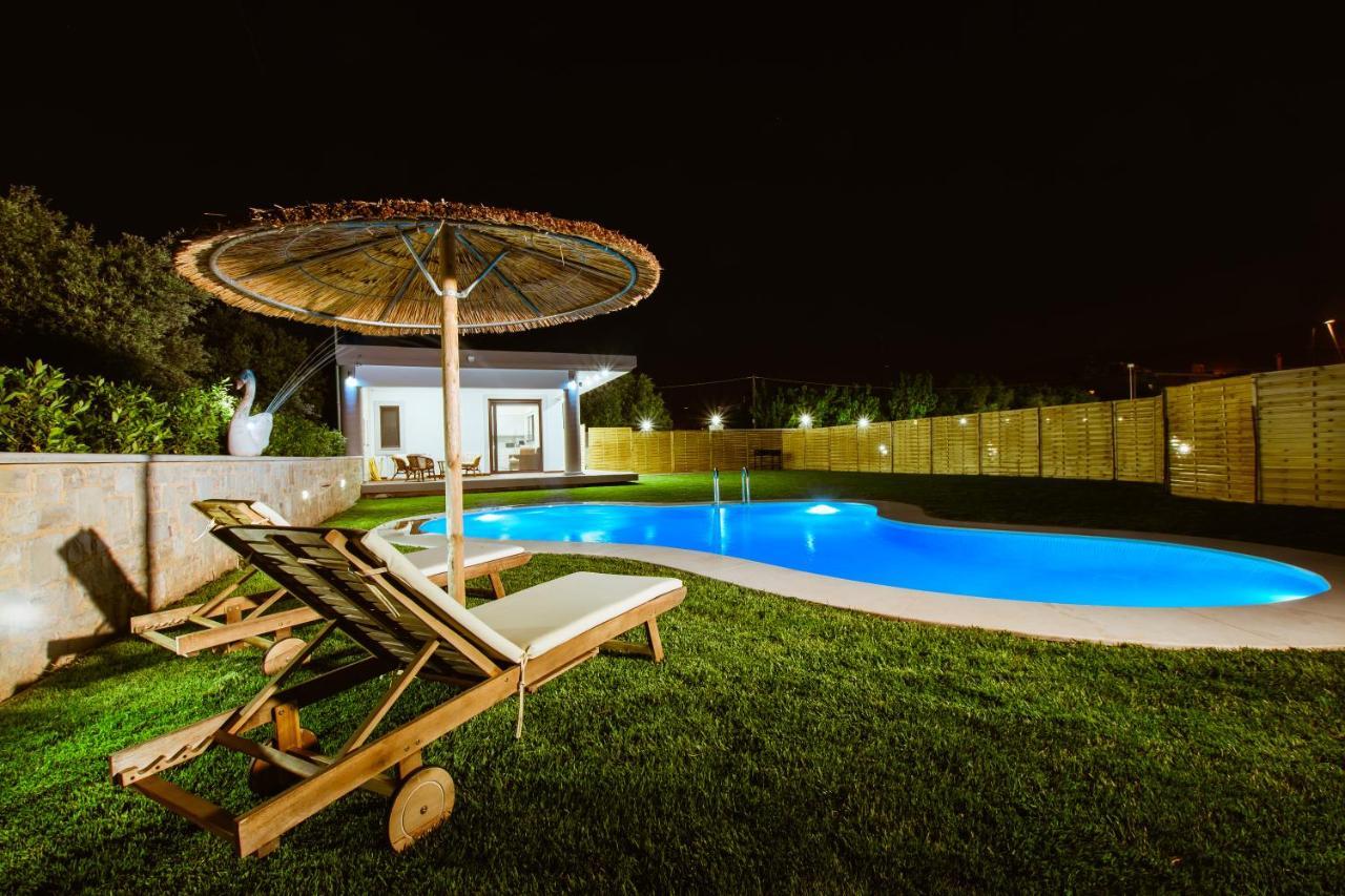 Chania Oasis With Heated Pool Chrissi Akti Chania Exterior foto