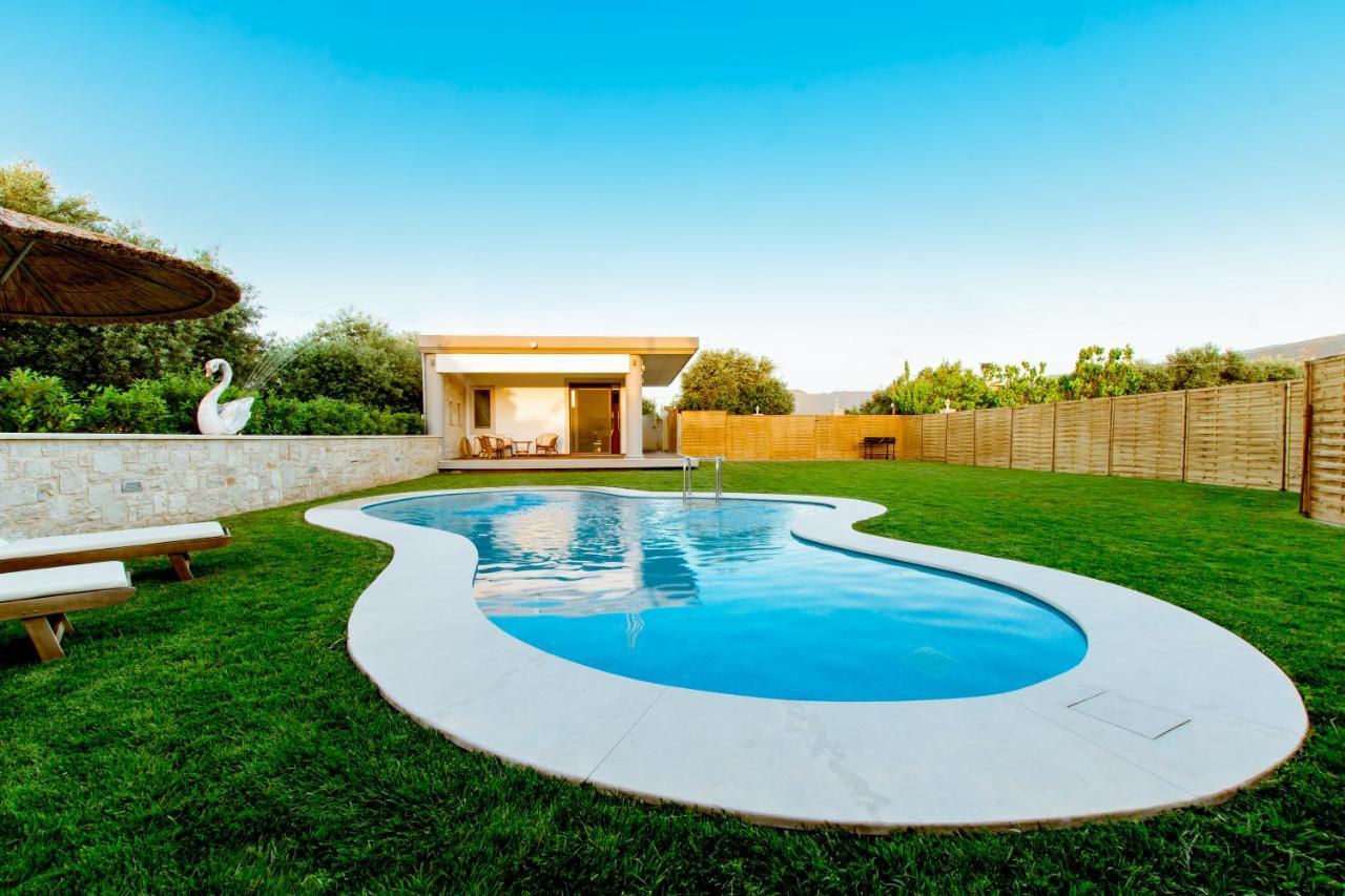 Chania Oasis With Heated Pool Chrissi Akti Chania Exterior foto